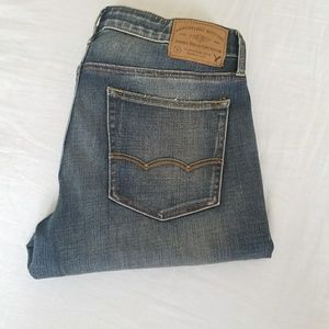 Men's American Eagle Outfitters Jeans.